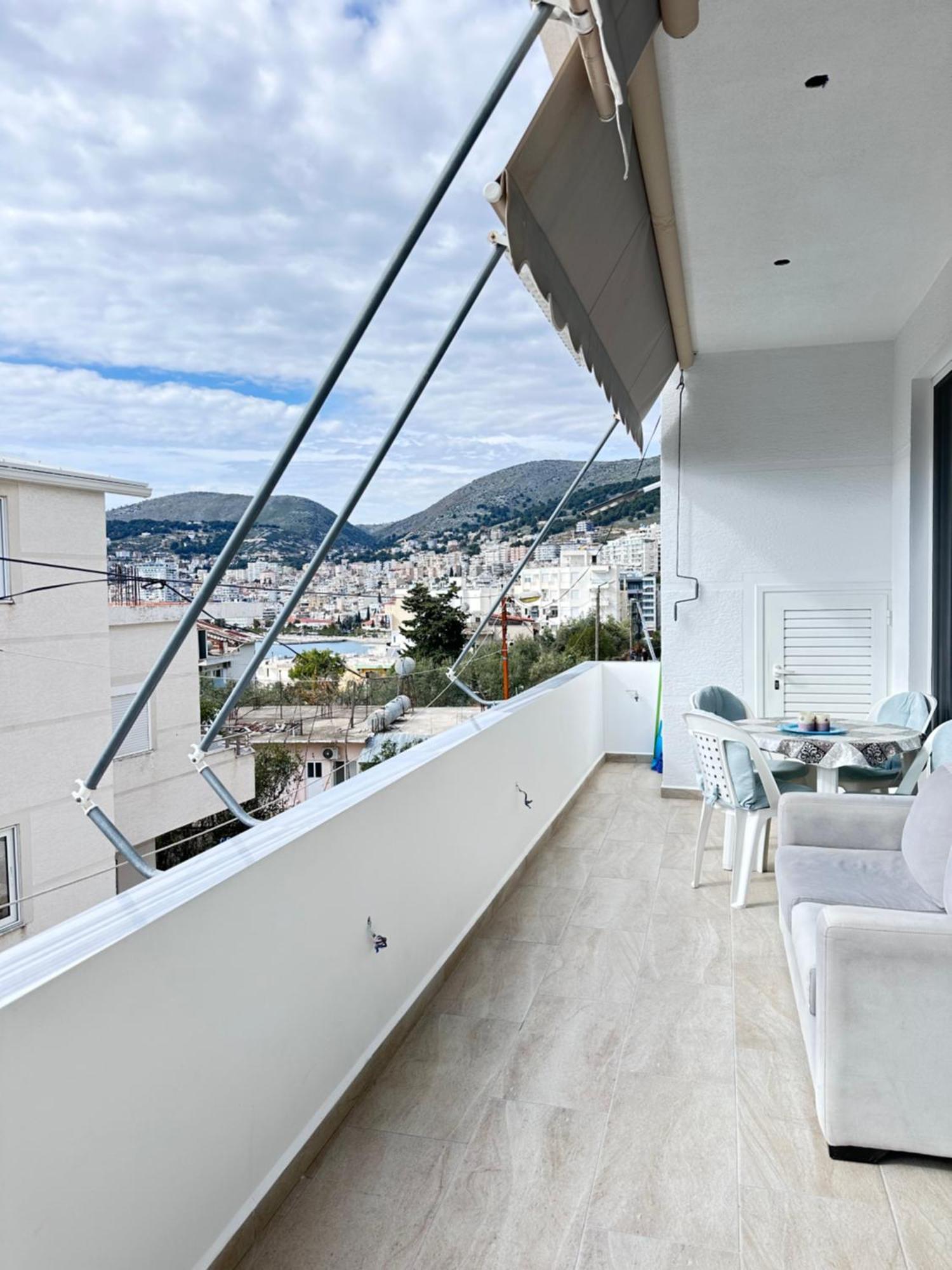 Lily Sea View Apartment Sarande